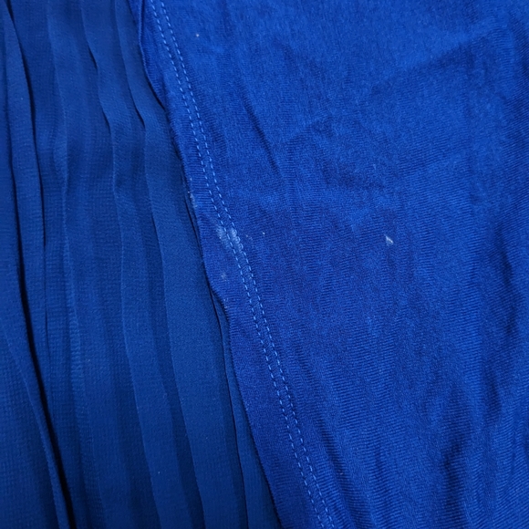 Express Royal Blue Crinkle Cut Back Top - Picture 7 of 7
